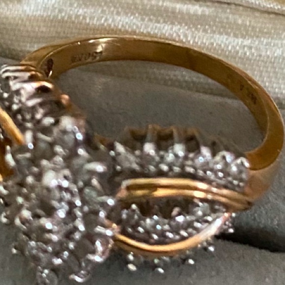 14kt Gold Diamond Ring - Vintage - Picture 5 of 5